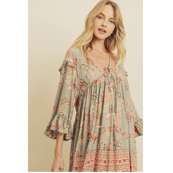 Sage-Floral Bohemian V-Neck Dress - Picture 5 of 9